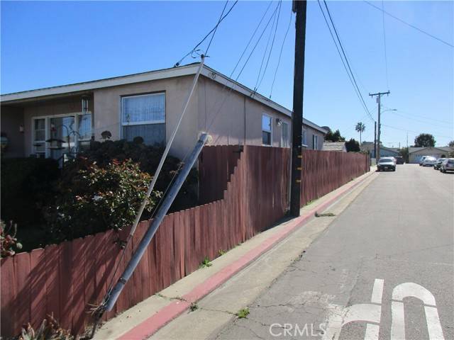 Lawndale, CA 90260,4548 W 156th Street