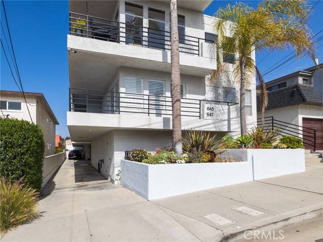 Hermosa Beach, CA 90254,645 1st Place