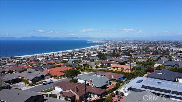 Redondo Beach, CA 90277,433 Via La Soledad