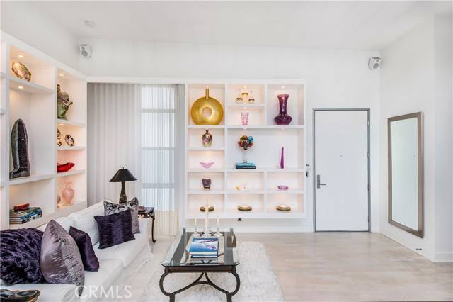 Marina Del Rey, CA 90292,13320 Beach Avenue #404