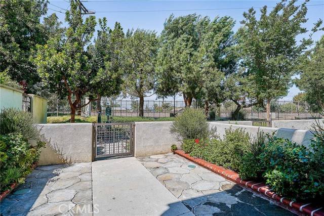 Bellflower, CA 90706,9319 Alondra #2