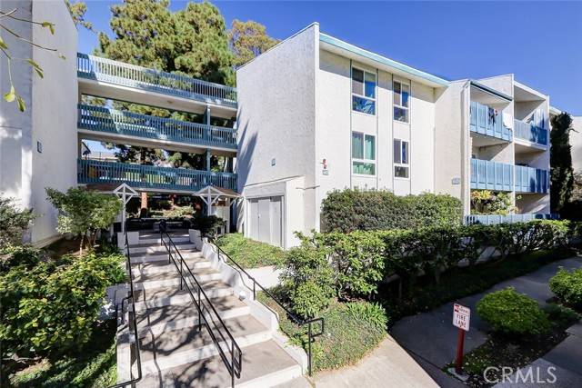 Redondo Beach, CA 90277,605 S Prospect Avenue #107