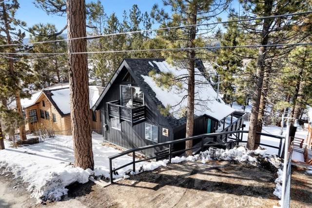 Big Bear City, CA 92314,113 E Fairway Boulevard