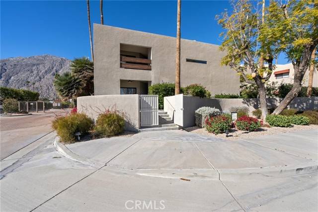 Palm Springs, CA 92262,255 S Avenida Caballeros #306