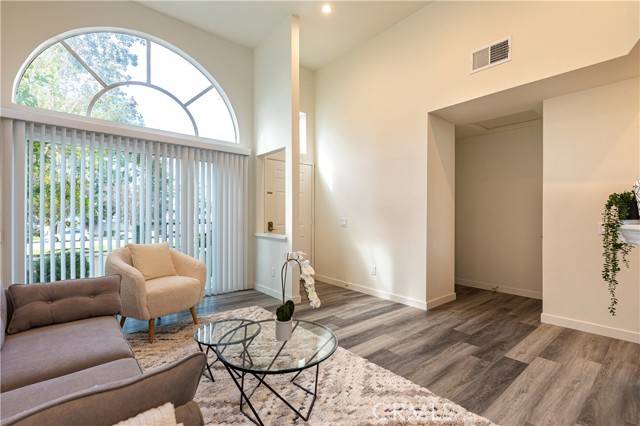 Sherman Oaks, CA 91401,5455 Sylmar Avenue #503