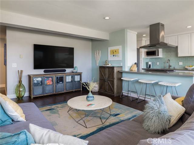 Hermosa Beach, CA 90254,1720 Ardmore Avenue #303