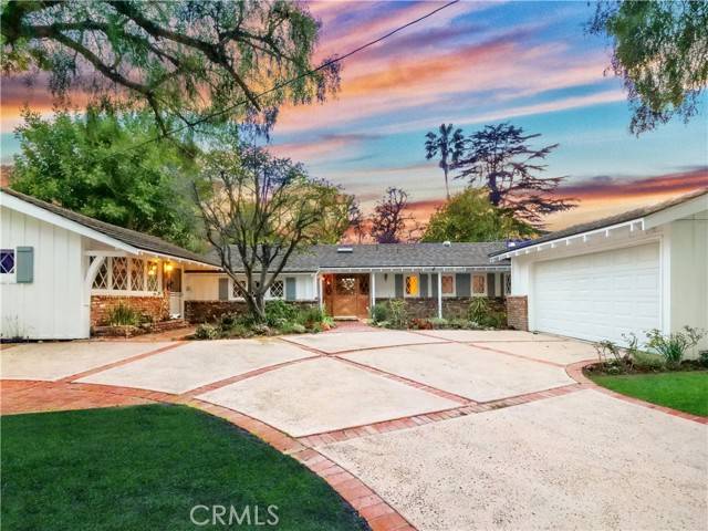 Rolling Hills Estates, CA 90274,11 Strawberry Lane