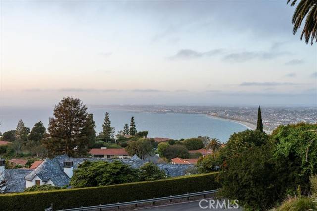 Palos Verdes Estates, CA 90274,848 Via Somonte