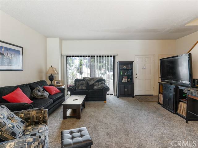 Lawndale, CA 90260,15111 Freeman Avenue #63