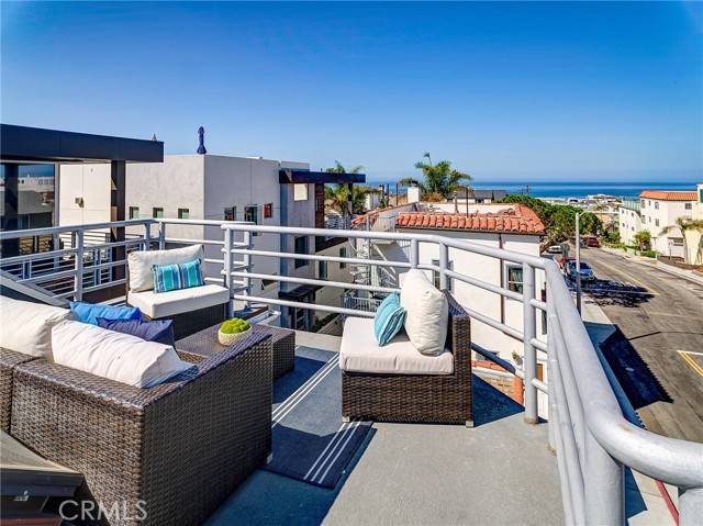 Hermosa Beach, CA 90254,422 8th Street