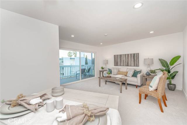 Redondo Beach, CA 90277,650 The Village #304