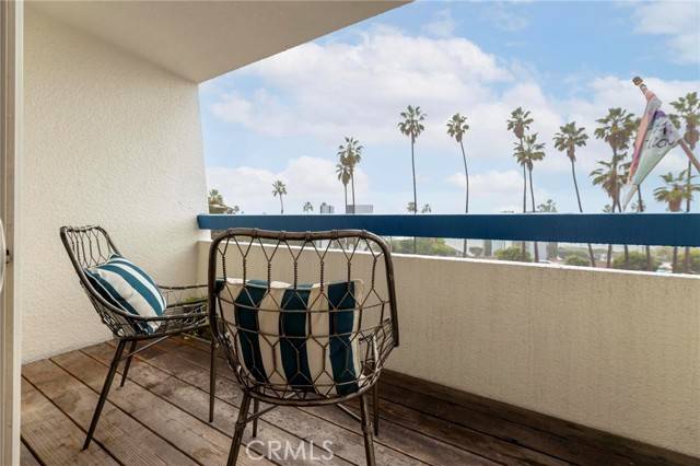 Redondo Beach, CA 90277,200 S Catalina Avenue #202