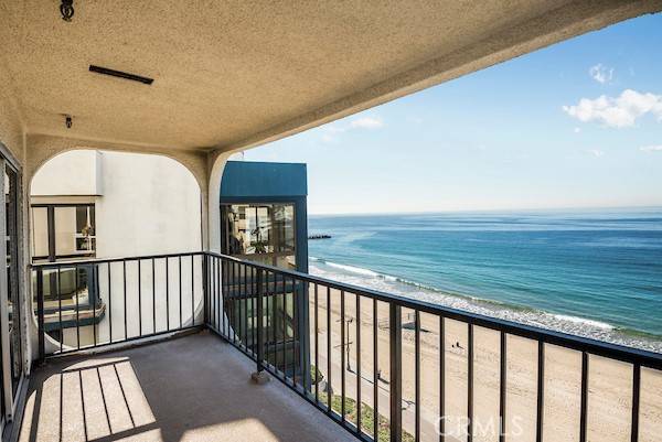 Redondo Beach, CA 90277,565 Esplanade #216