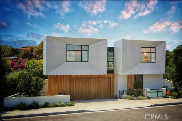 Hermosa Beach, CA 90254,2481 Valley Drive