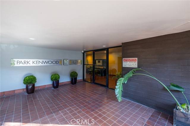 Glendale, CA 91206,412 N Kenwood Street #301