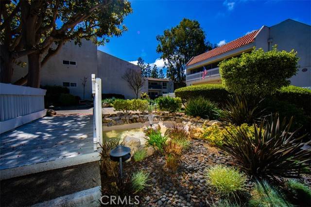 Redondo Beach, CA 90277,631 S Prospect Avenue #201