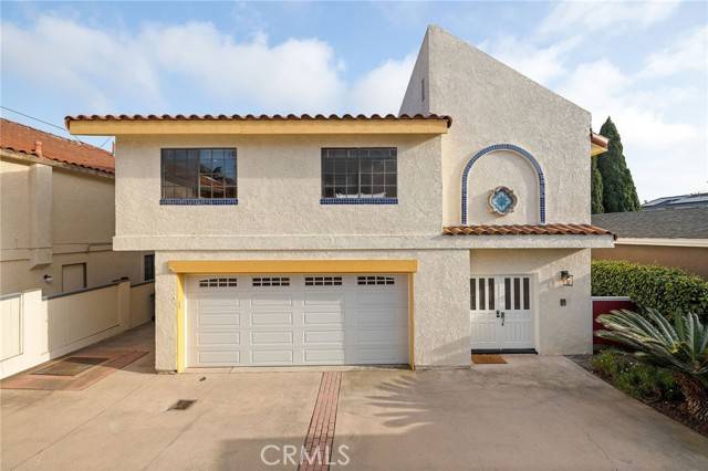 Redondo Beach, CA 90278,2206 Marshallfield Lane #B