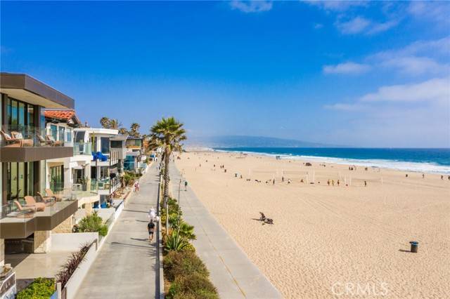 Manhattan Beach, CA 90266,716 The Strand