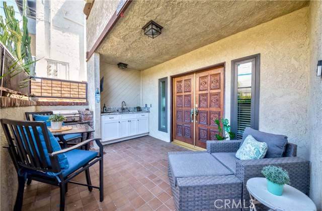 Redondo Beach, CA 90277,425 N Elena Avenue #2