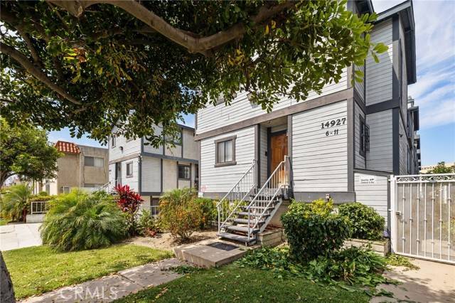 Lawndale, CA 90260,14927 Condon Avenue #10