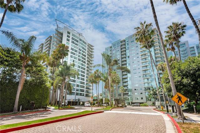 Marina Del Rey, CA 90292,13600 Marina Pointe Drive #414