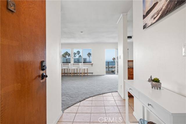 Redondo Beach, CA 90277,250 The Village #203