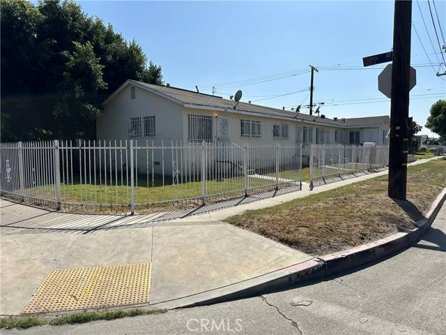 Los Angeles, CA 90002,9601 Clovis Avenue #9601 1/2