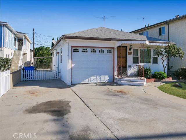 San Pedro, CA 90731,932 W 25th Street