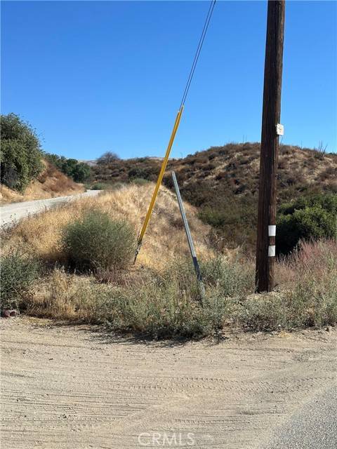 Agua Dulce, CA 91390,0 Koontz