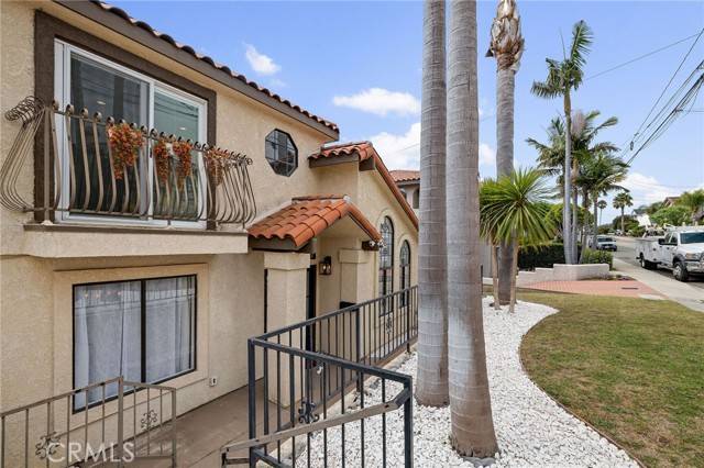 Redondo Beach, CA 90278,2208 Marshallfield Lane #A