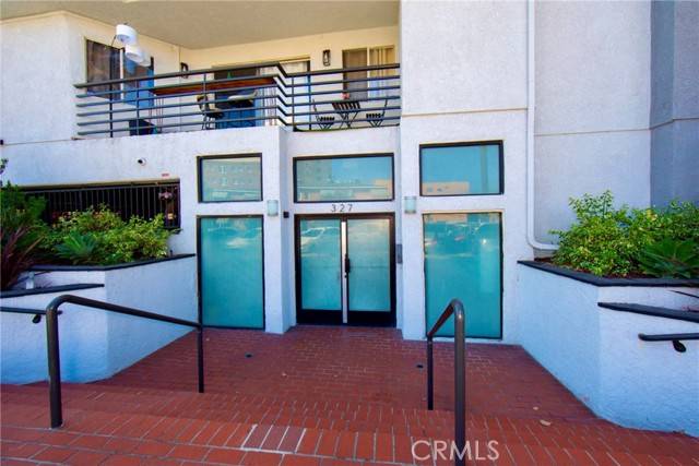 Long Beach, CA 90802,327 Chestnut Avenue #310