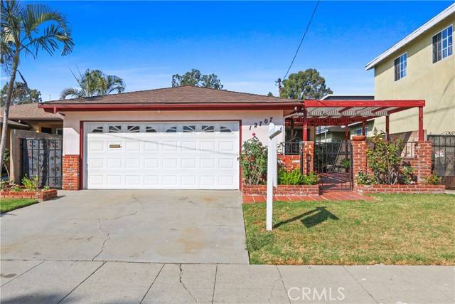 Hawthorne, CA 90250,12707 Freeman