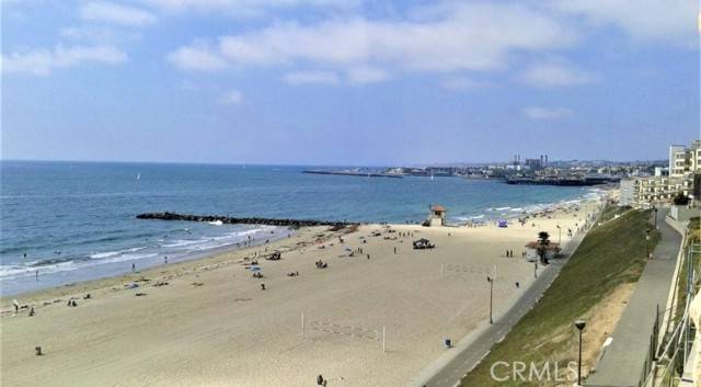 Redondo Beach, CA 90277,727 Esplanade #103