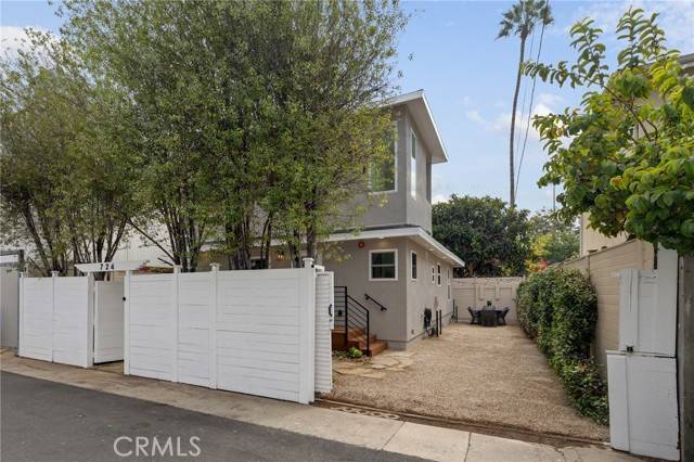 Venice, CA 90291,724 San Miguel Avenue