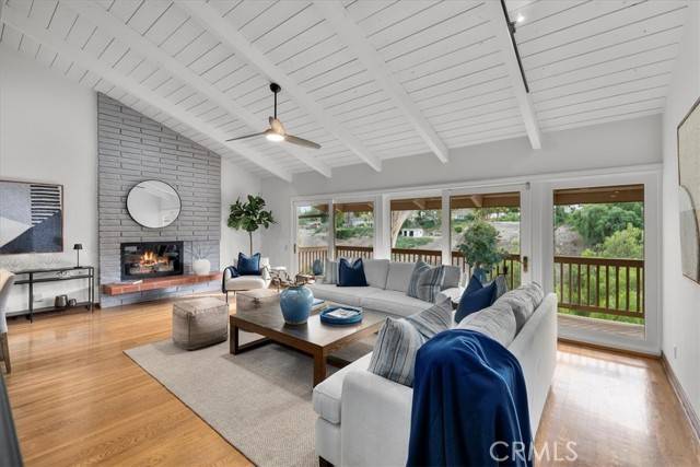 Palos Verdes Estates, CA 90274,4248 Via Alondra