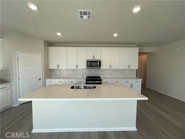 Menifee, CA 92584,32903 Fleets Road