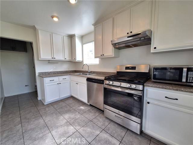 Redondo Beach, CA 90277,828 N Lucia Avenue #A