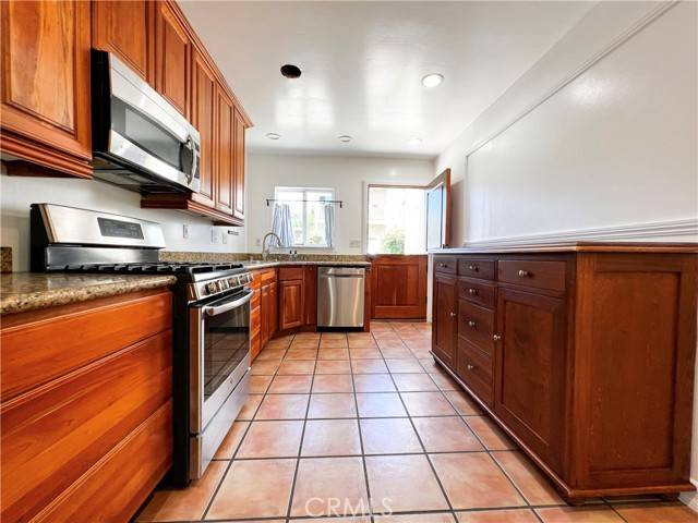 Hermosa Beach, CA 90254,1140 7th Street