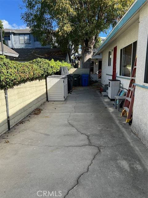 Redondo Beach, CA 90277,214 Camino Real