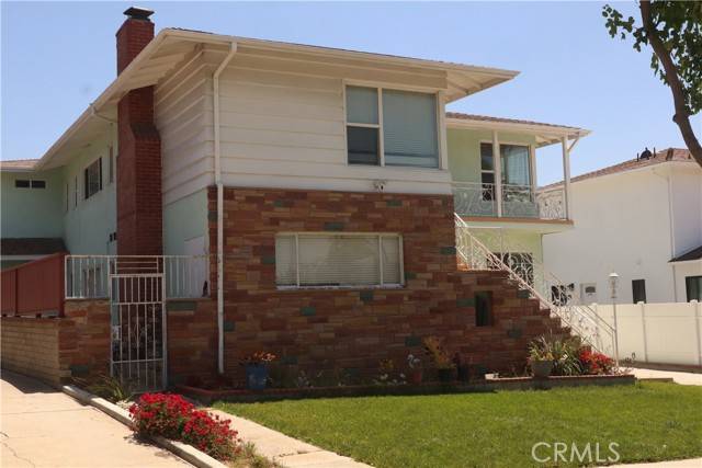 Ladera Heights, CA 90056,6100 S Fairfax Avenue