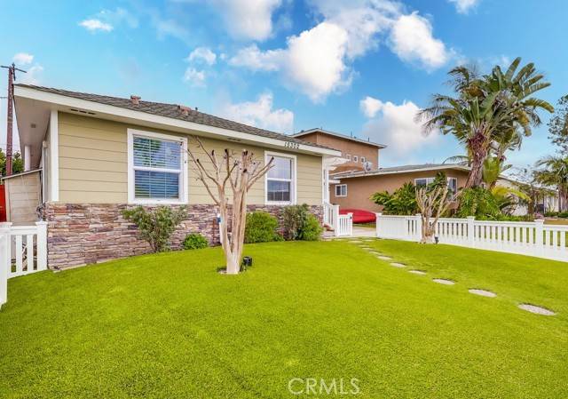 Lawndale, CA 90260,15302 Doty Avenue