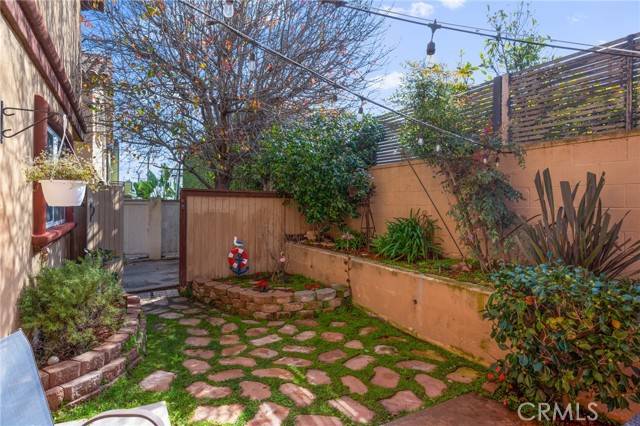 Redondo Beach, CA 90278,2512 Gates Avenue #C