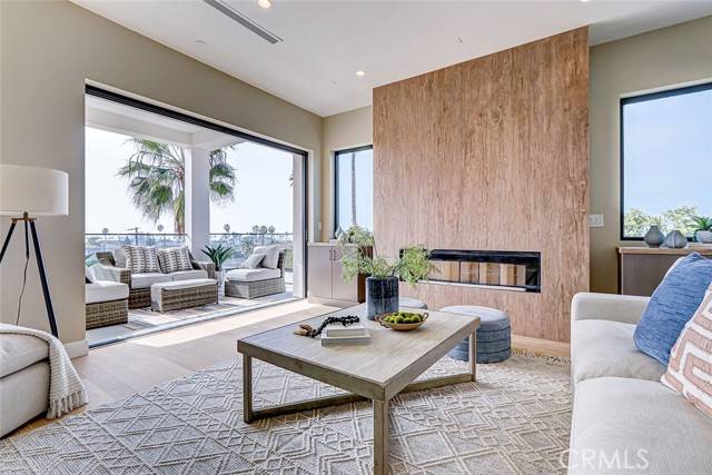 Redondo Beach, CA 90277,641 S Gertruda Avenue