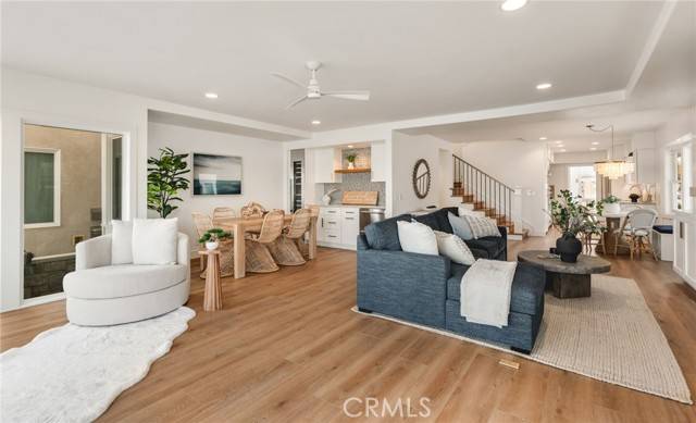 Newport Beach, CA 92661,207 E Edgewater Avenue
