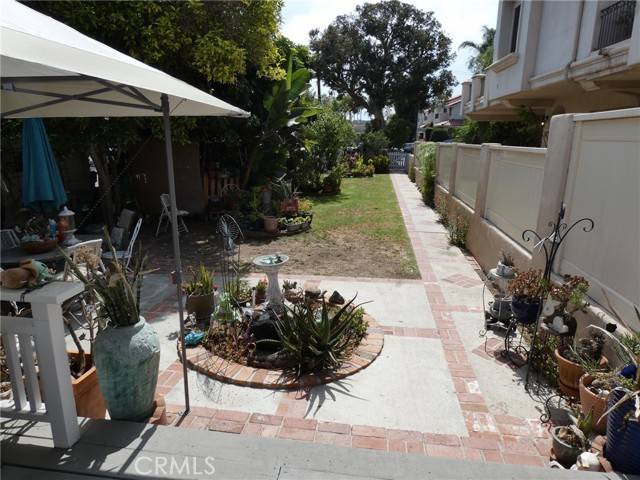 Redondo Beach, CA 90277,218 N Broadway
