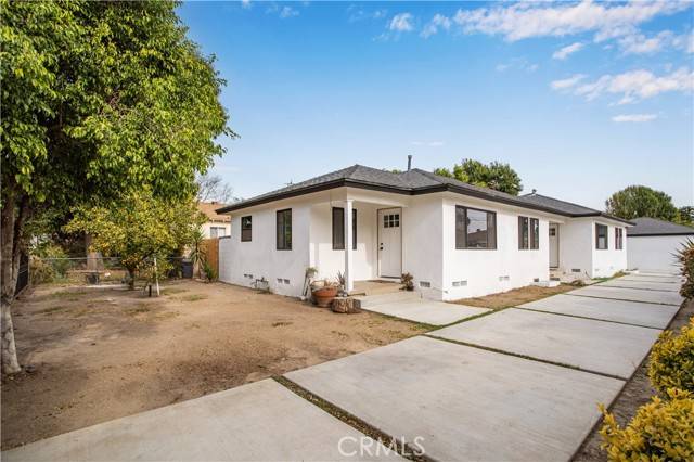 Van Nuys, CA 91406,7512 Woodley Avenue