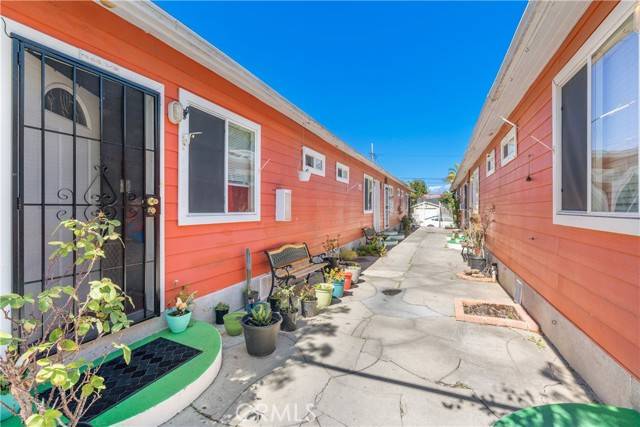 San Pedro, CA 90731,349 W Amar Street