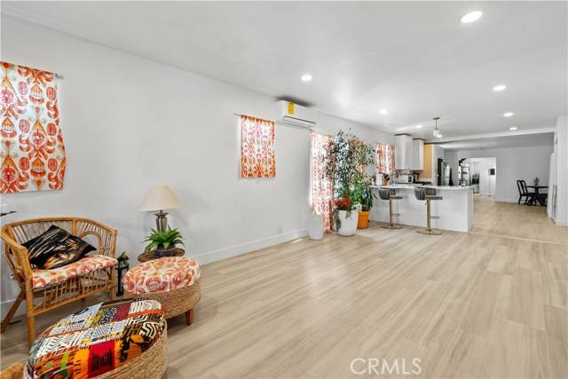Los Angeles, CA 90002,730 E 89th Street