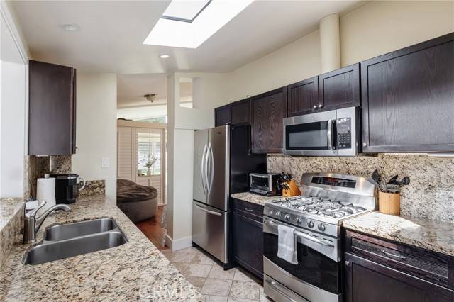 Manhattan Beach, CA 90266,439 S Prospect Avenue