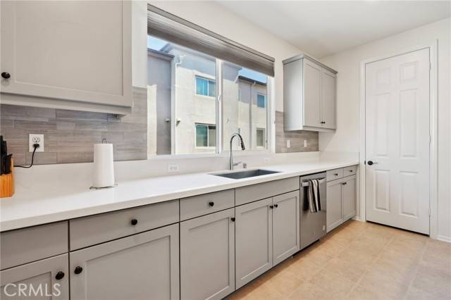 Gardena, CA 90247,14035 Zirconia Lane #3